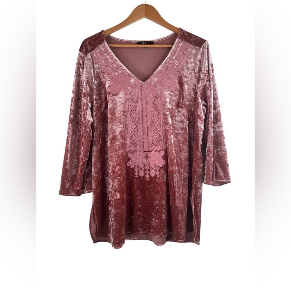 Andree by Unit Tunic Top Embroidery Blush Pink Crushed Velvet Blouse Size Large